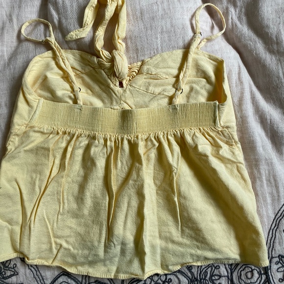 BRANDY MELVILLE YELLOW TANK - Picture 2 of 3